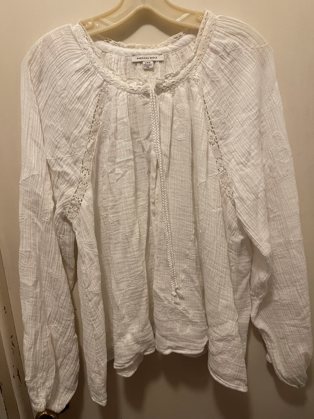 American Eagle Outfitters White Lace-Trim Peasant Top